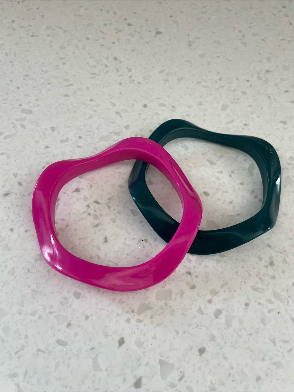 Vintage Lot of 2 Pink & Black Solid Wavy Plastic Bangle Bracelets